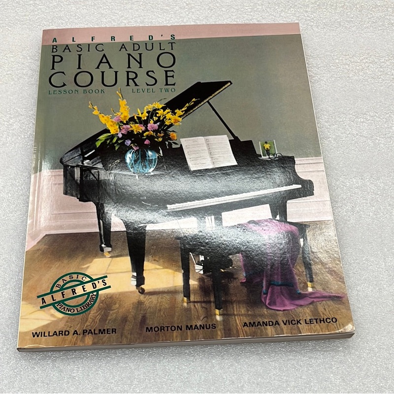 Alfred’s Basic Adult Piano Course : Lesson Book; Level Two (Book)